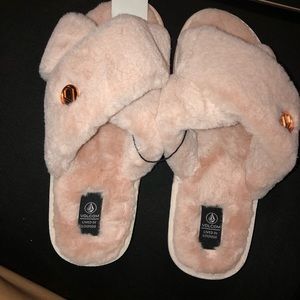Volcom fluffy pink slippers